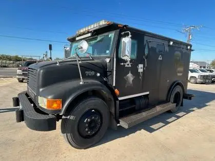 1999 International 4700 Tactical SWAT